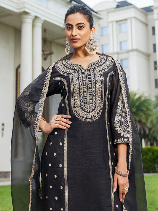 Women Ethnic Motifs Embroidered Panelled Kurta with Trousers & With Dupatta