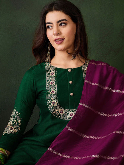 Dhiyona SN Women's Floral Embroidered Thread Work Straight Kurta With Trousers & Dupatta