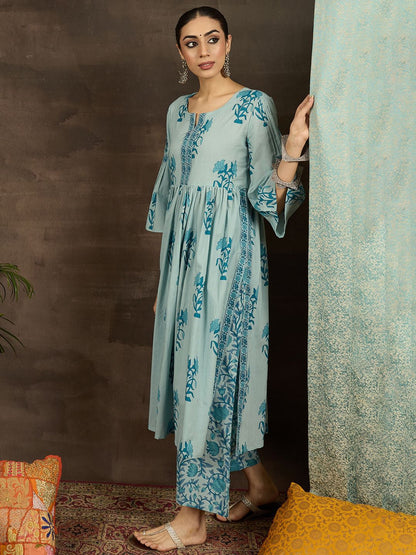 Dhiyona IE Women Floral Printed Pleated Pure Cotton Kurta Set