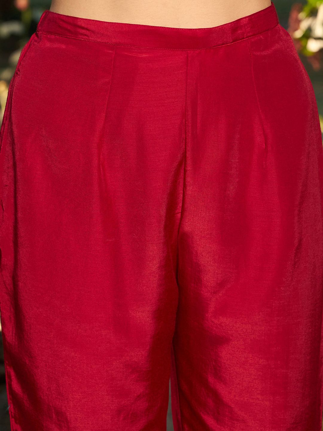 Ethnic Motifs Embroidered Round Neck Thread Work Kurta with Trousers & Dupatta