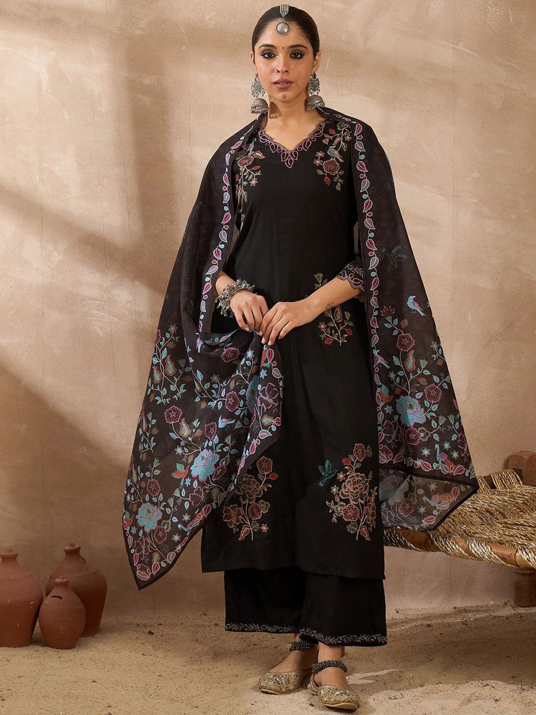 Women Ethnic Motifs Regular Thread Work Kurta with Trousers & With Dupatta