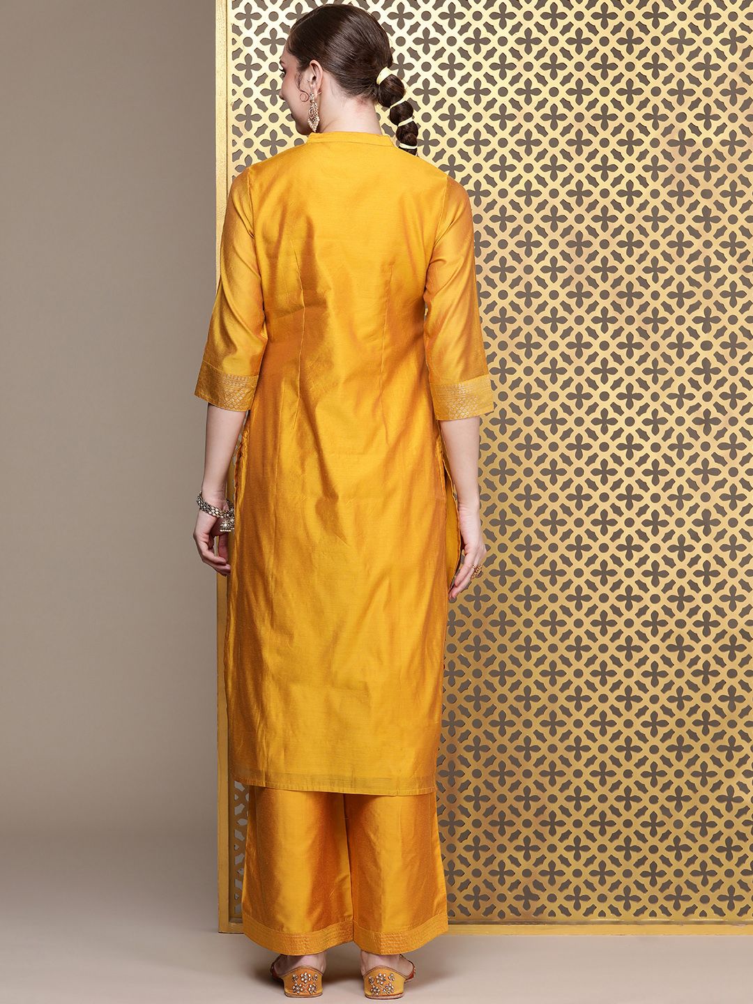 Dhiyona PD Women Jashn Ethnic Motifs Embroidered Kurta with Palazzos