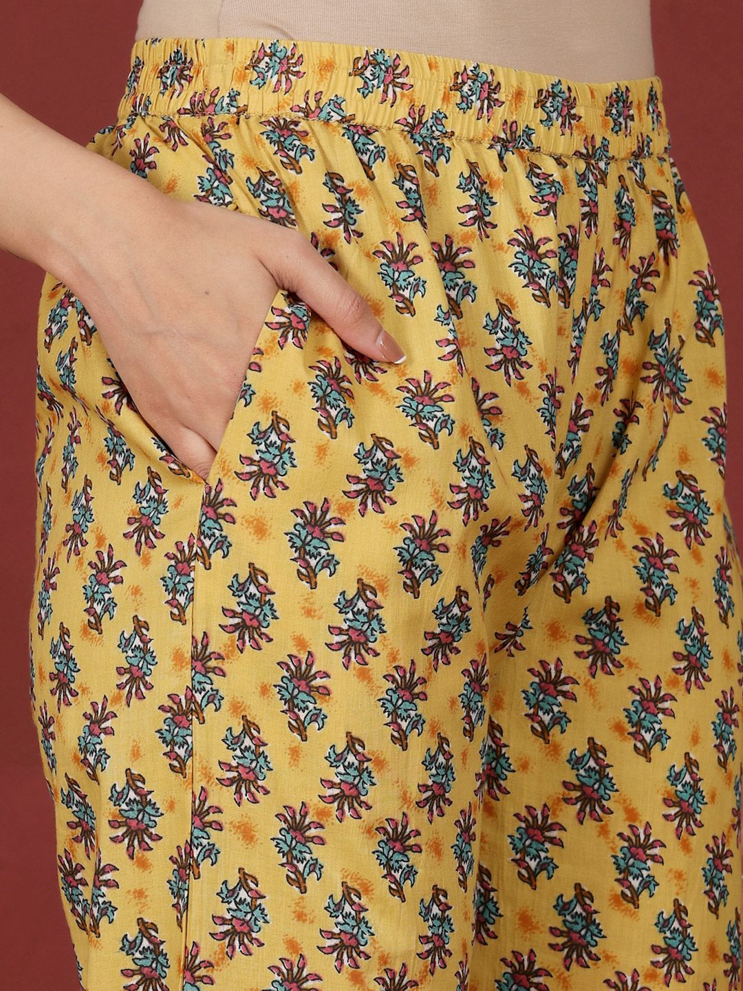 Dhiyona VA Women's Floral Printed Regular Gotta Patti Pure Cotton Kurta, Trousers with Dupatta