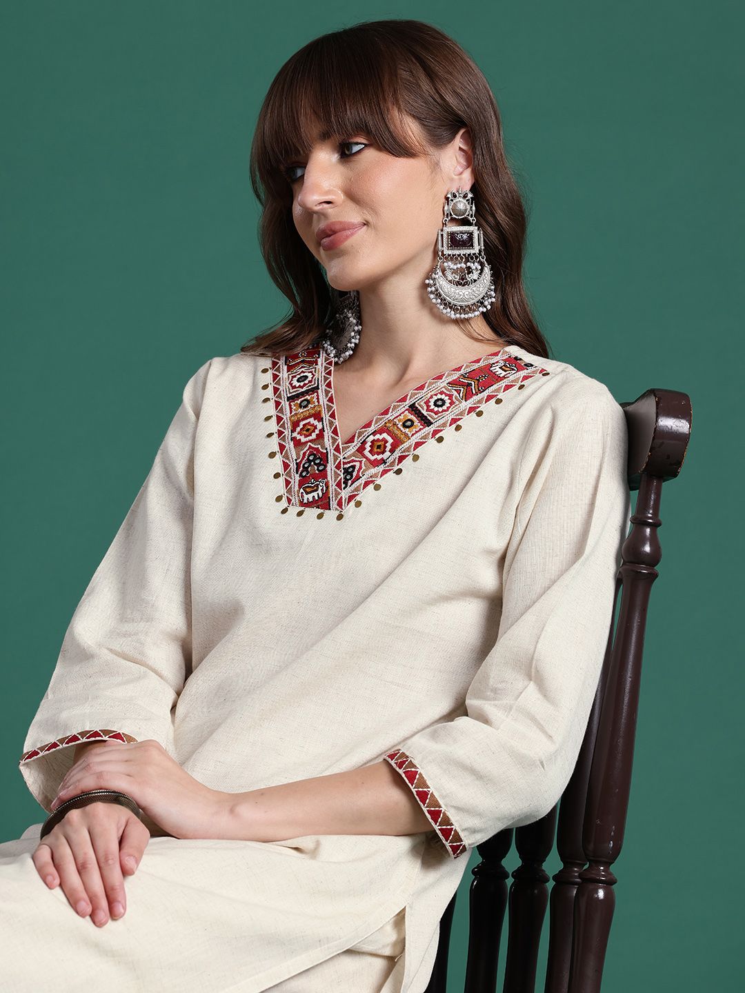 Dhiyona IE Ethnic Motifs Embroidered Kurta with Palazzos