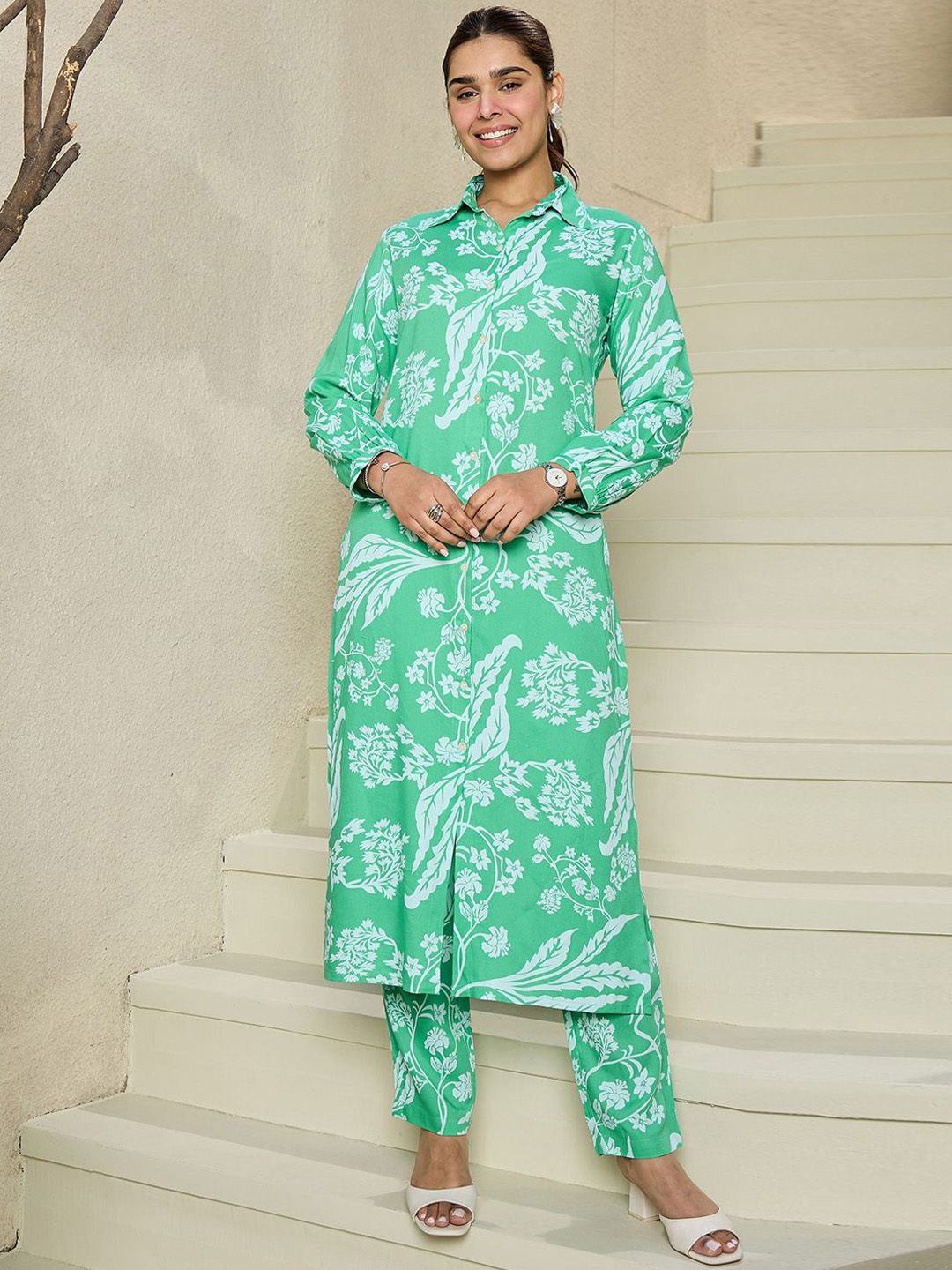Dhiyona IE Floral Printed Shirt Collar Kurta With Trousers