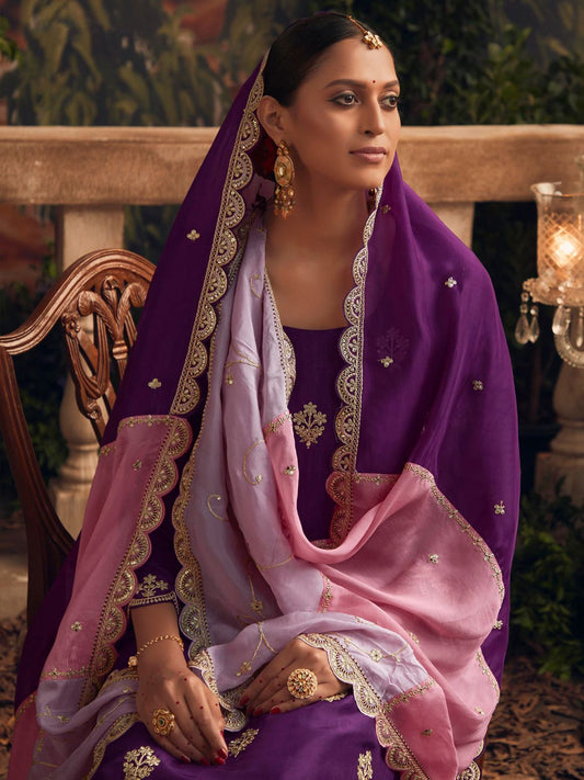 Women Ethnic Motifs Embroidered Regular Thread Work Kurta with Trousers