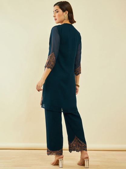 Dhiyona SO Women's Ethnic Motifs Embroidered Regular Band Collar Thread Work Kurta with Palazzos