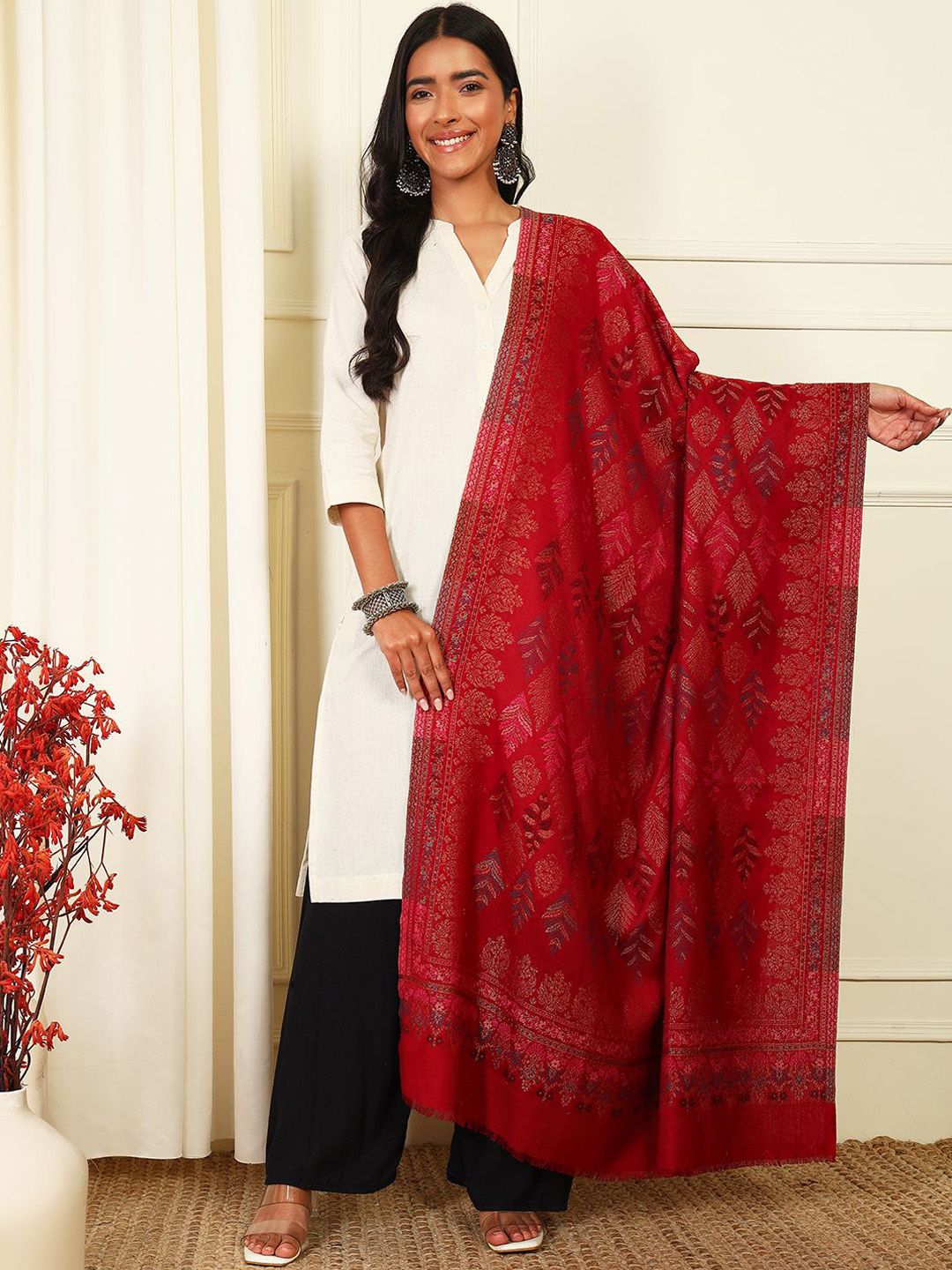 Dhiyona PA Floral Woven Design Woollen Shawl