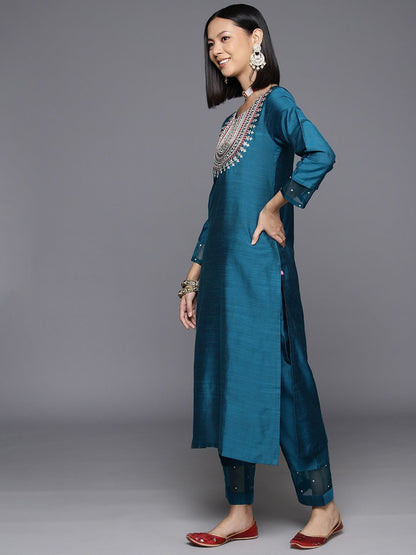 Dhiyona VA Women'sEthnic Motifs Yoke Design Sequinned Kurta with Trousers & With Dupatta
