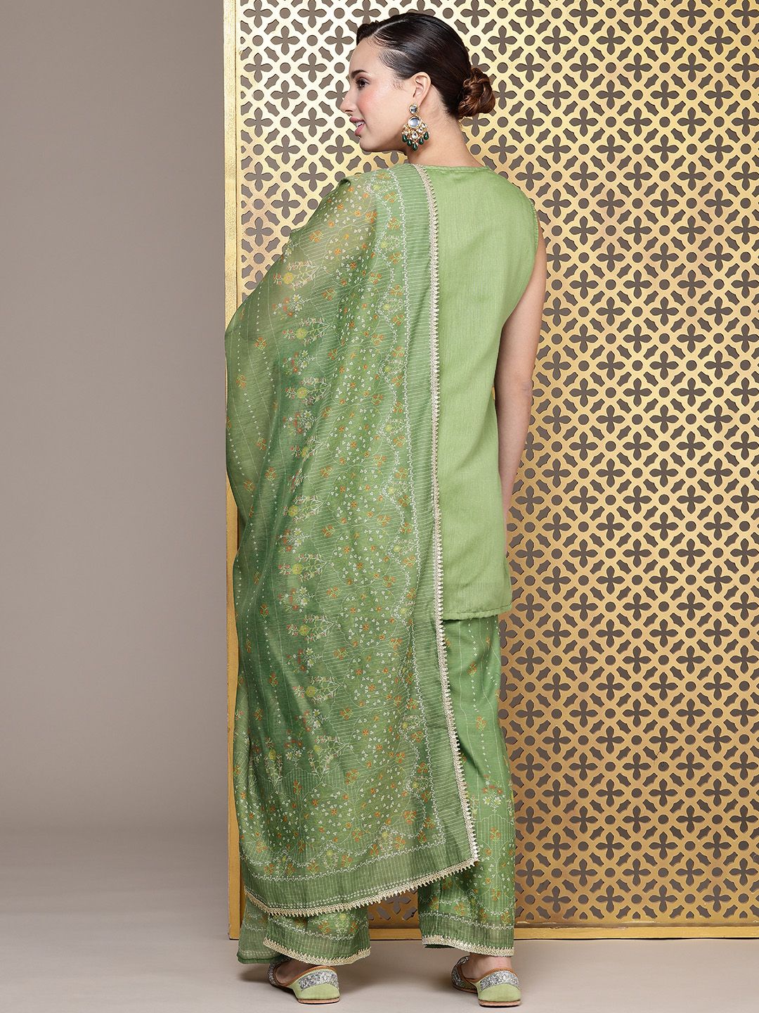 Dhiyona PD Women Jashn Floral Printed Yoke Design Regular Kurti with Trousers & Dupatta