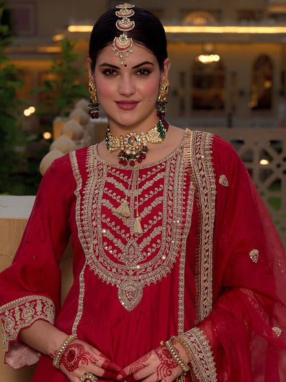 Ethnic Motifs Embroidered Panelled Kurta With Trousers & Dupatta