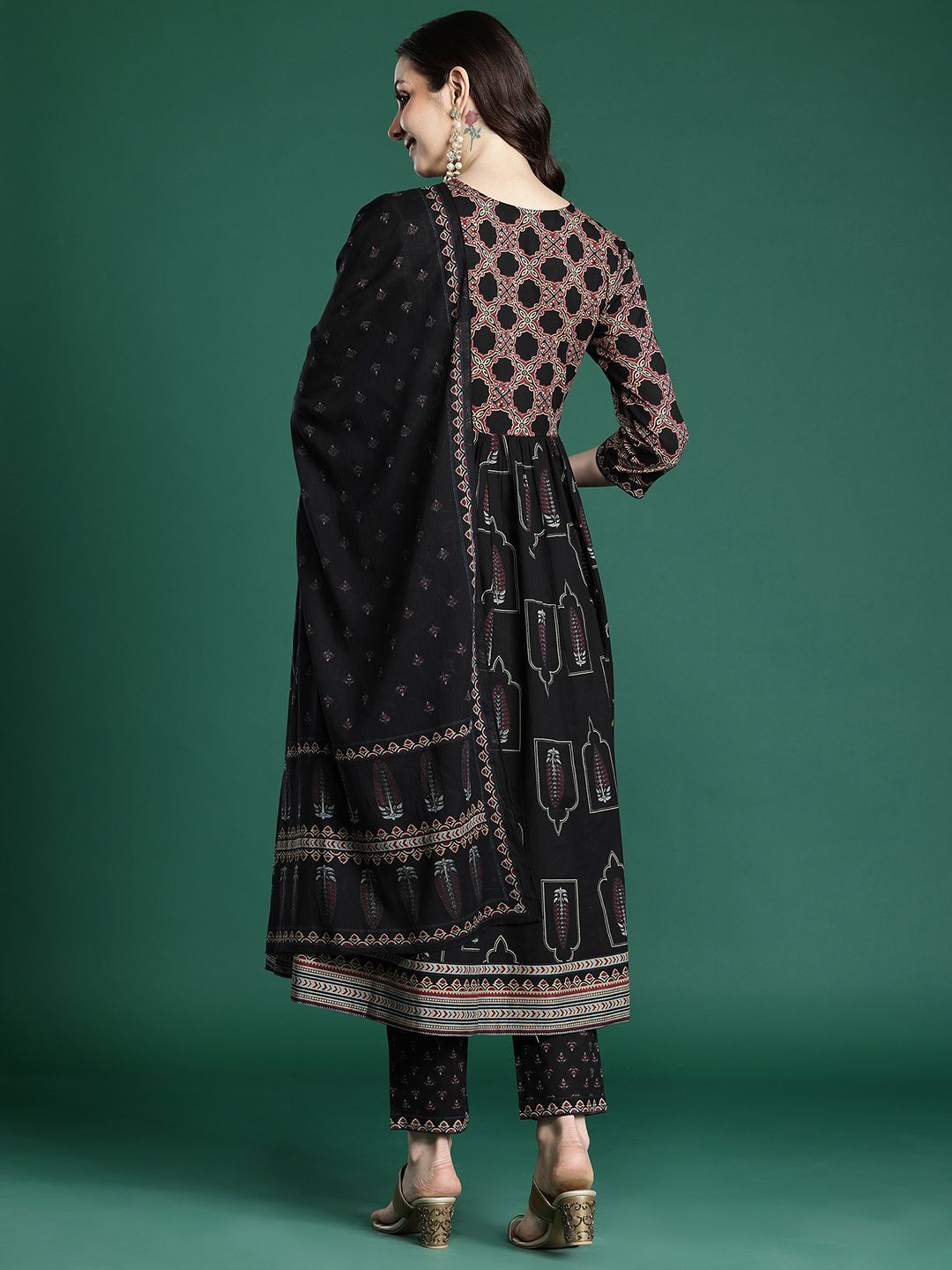Ethnic Motifs Printed Angrakha Beads & Stones Pure Cotton Kurta Set