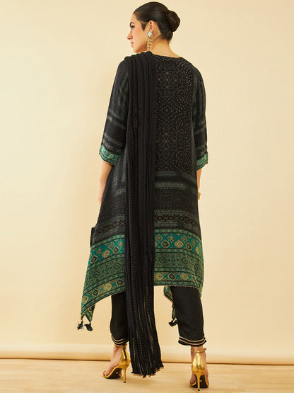 Dhiyona SO Women's Floral Printed Round Neck Three-Quarter Sleeves Zardozi Kurta Set