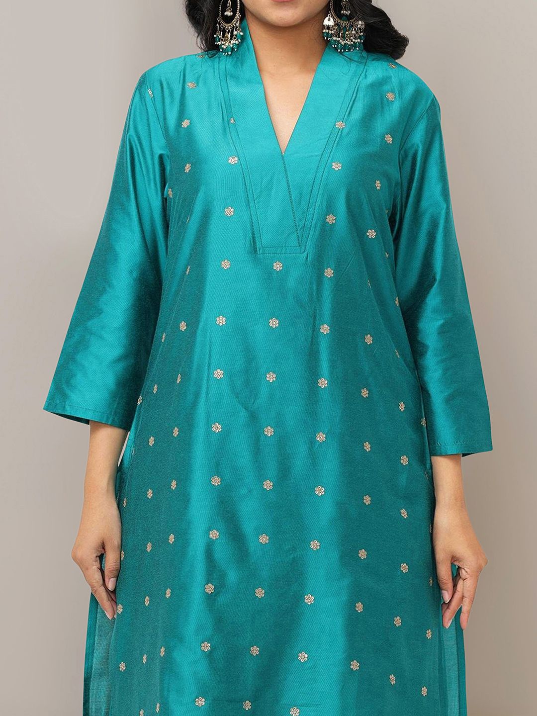 Dhiyona IS Women's Floral Embroidered Sequinned Straight Kurta With Trousers & Dupatta
