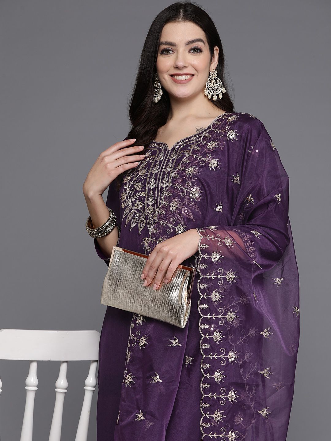 Dhiyona IE Women Floral Yoke Design Regular Kurta with Trousers & With Dupatta