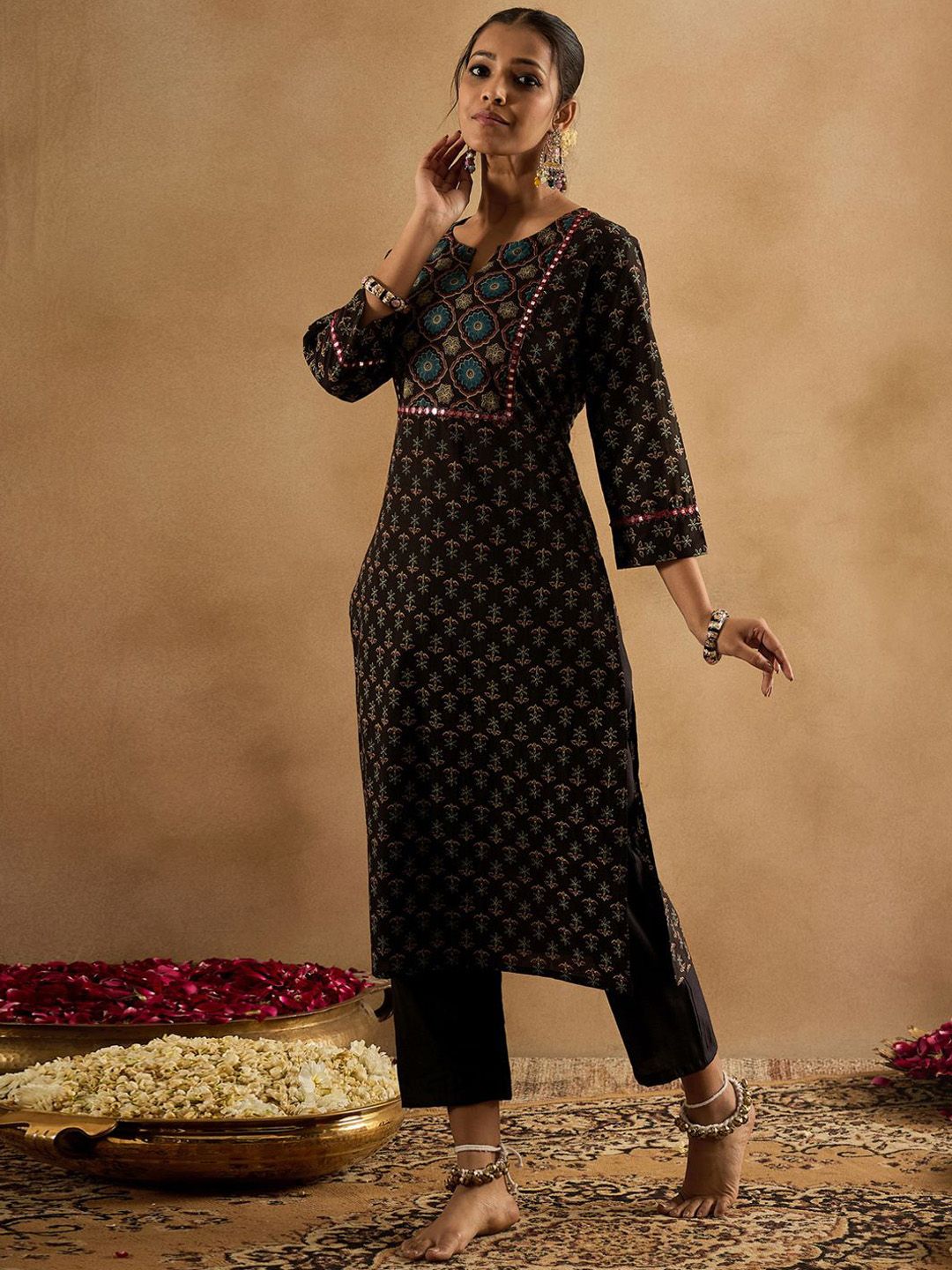 Dhiyona IE Floral Printed Notch Neck Mirror Work Pure Cotton Straight Kurta