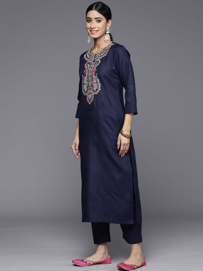 Dhiyona VA Women'sFloral Embroidered Sequinned Kurta With Trousers & Dupatta