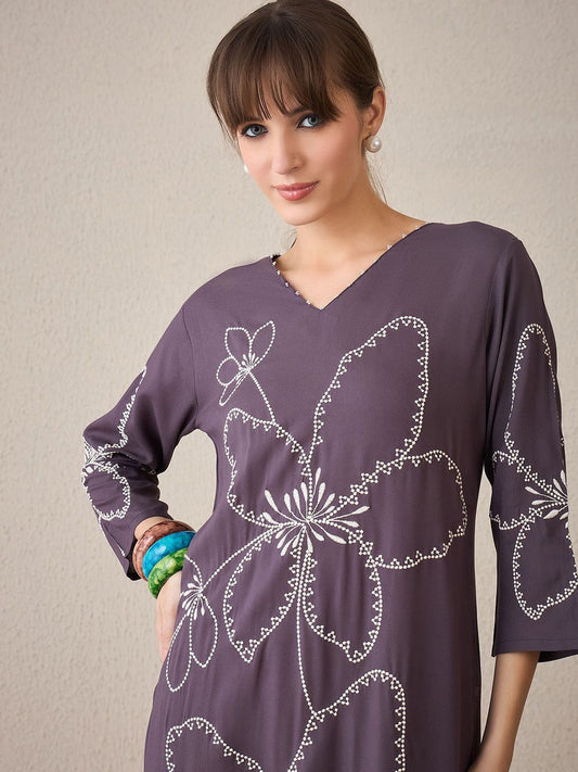 Dhiyona IE Embroidered V-Neck Straight Tunic With Palazzo