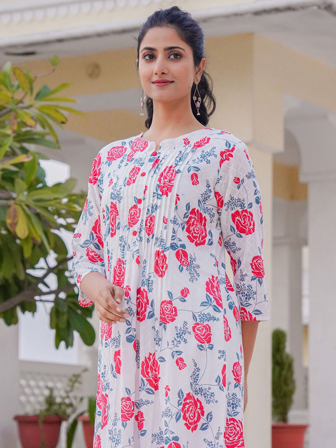 Dhiyona IE Floral Printed A-Line Pure Cotton Kurta With Trousers