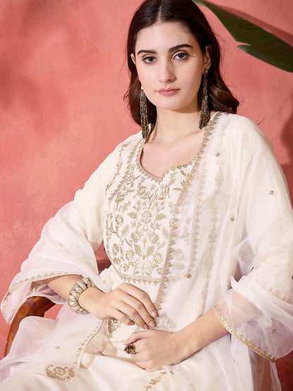 Dhiyona SN Women's Floral Embroidered Round Neck Straight Kurta With Trousers & Dupatta