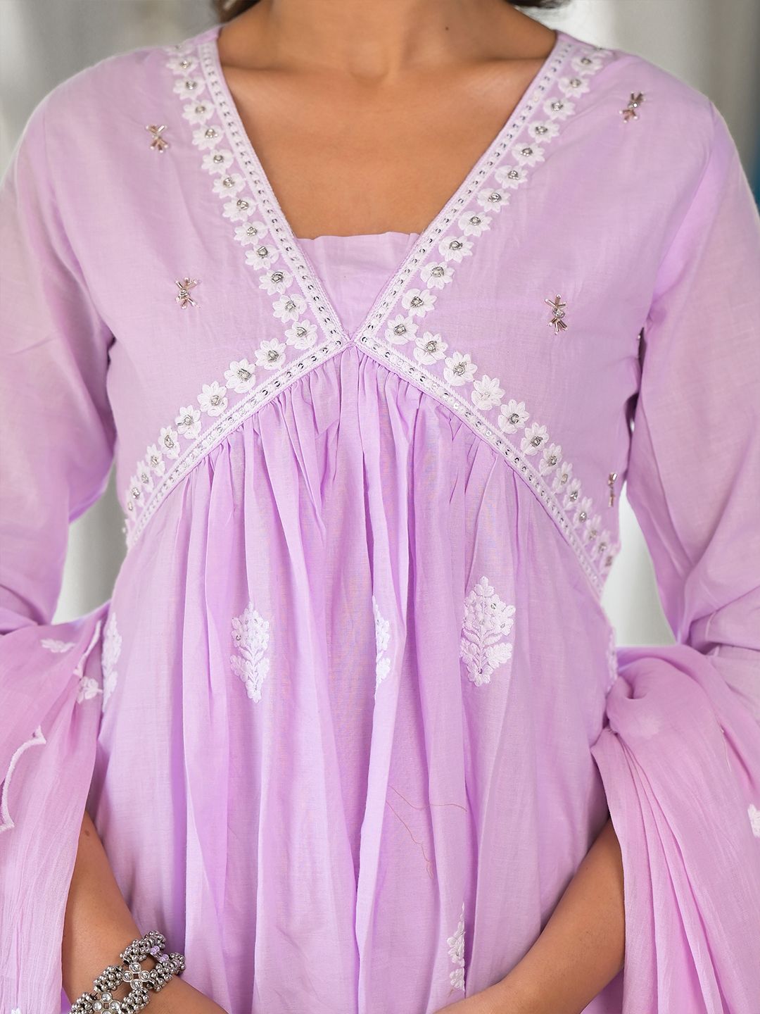 Dhiyona VA Women's Floral Embroidered Empire Thread Work Pure Cotton Kurta with Trousers & With Dupatta