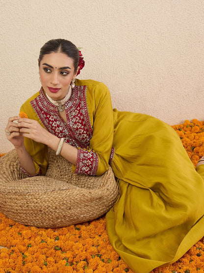 Women Solid Embroidered Kurta with Pyjama