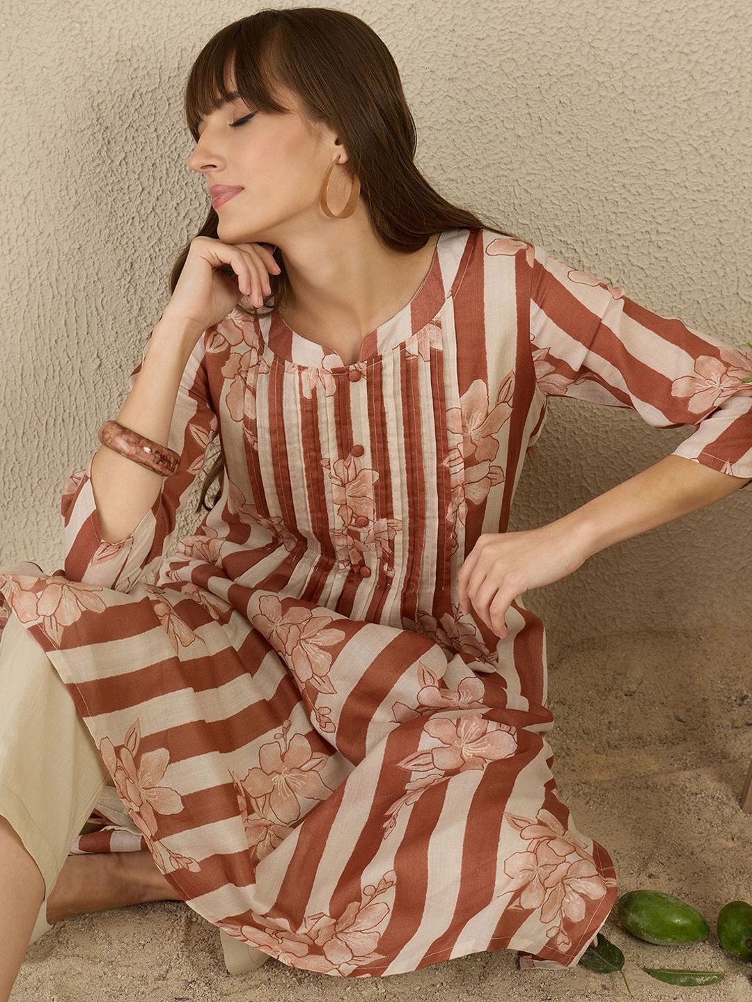 Dhiyona IE Women Floral Printed Regular Pure Cotton Kurta with Trousers