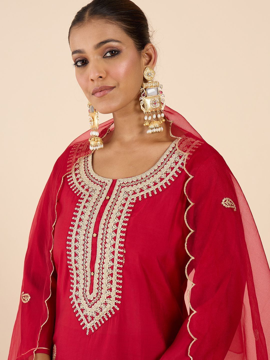 Women Ethnic Motifs Embroidered Regular Thread Work Kurta with Trousers & With Dupatta