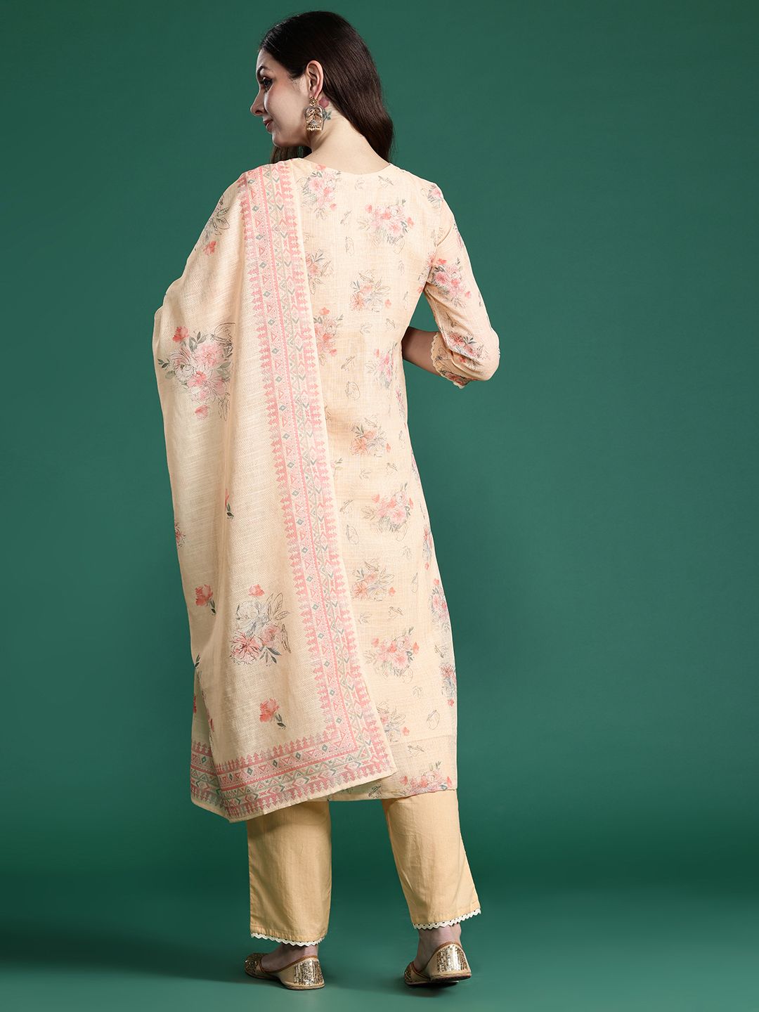 Floral Embroidered Sequinned Linen Kurta with Trousers & With Dupatta