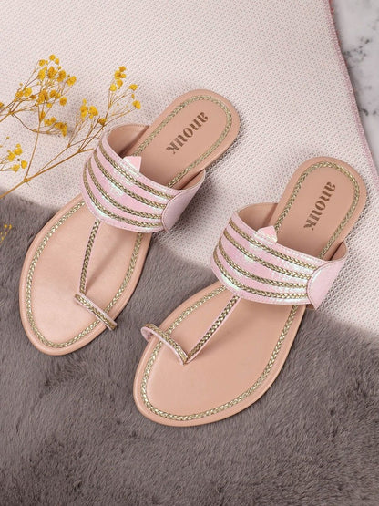 Dhiyona AK Women Pink Textured One Toe Flats