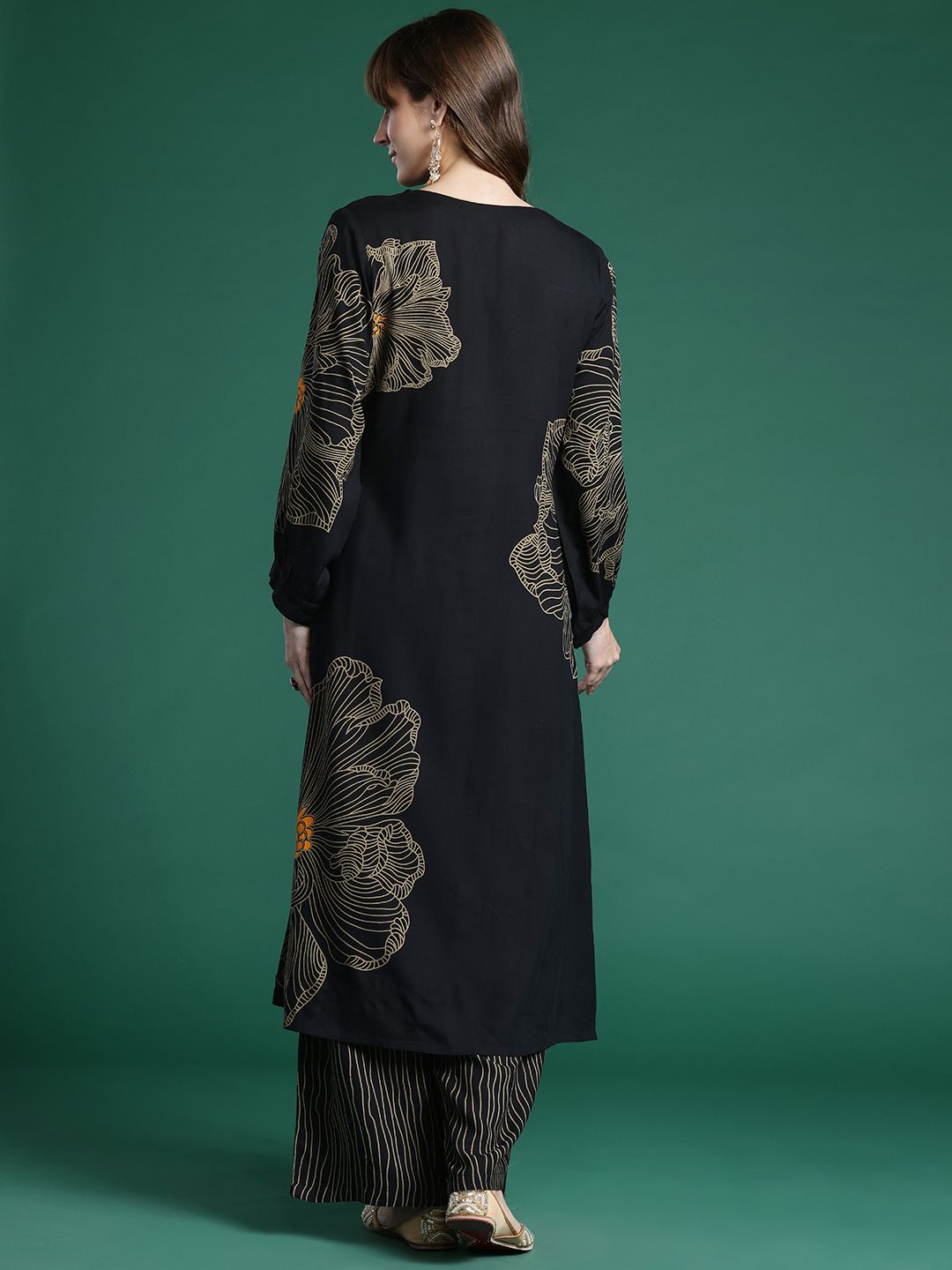 Floral Printed Regular Beads and Stones Kurta with Trousers