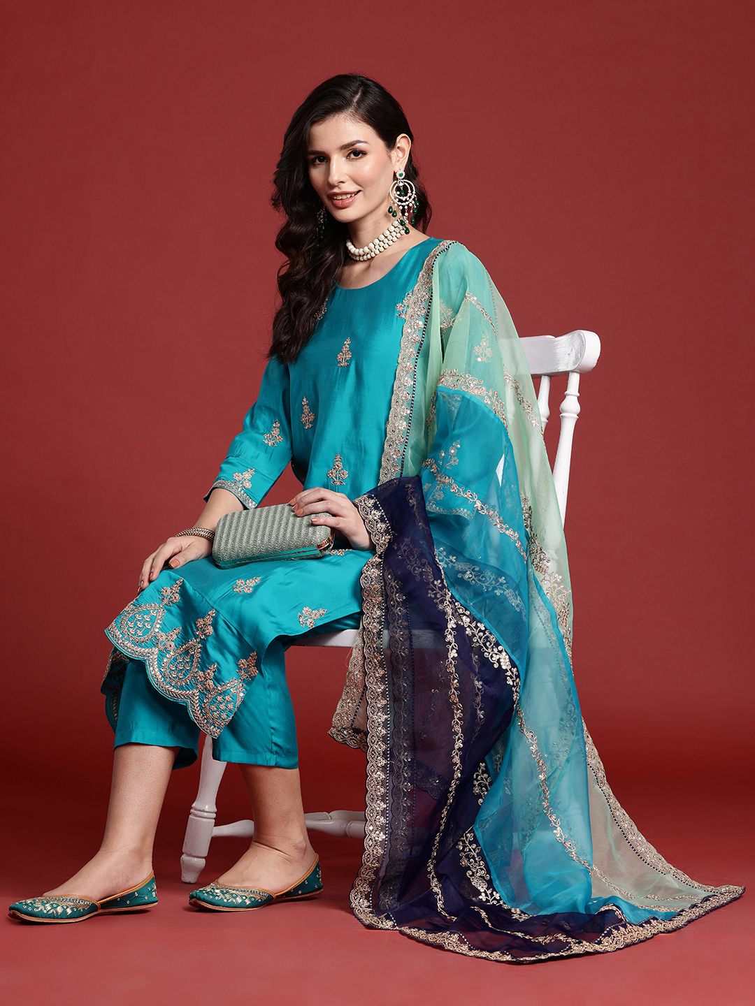 Ethnic Motifs Embroidered Sequinned Kurta With Trousers & Dupatta