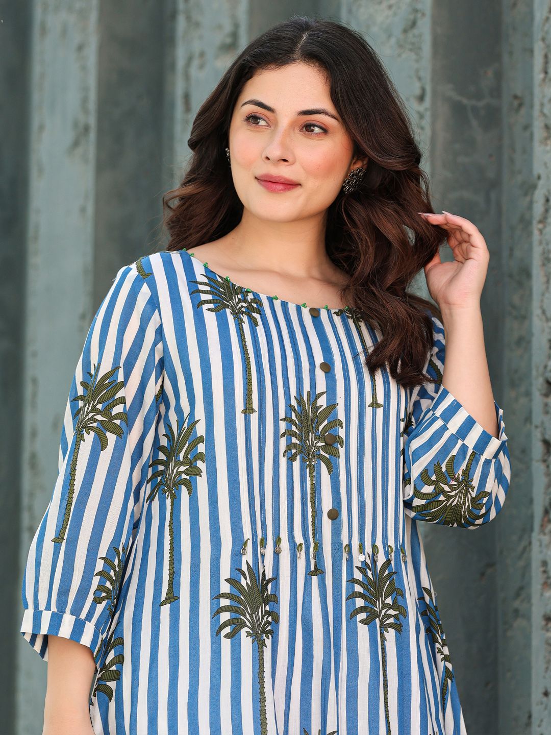 Dhiyona IE Floral Printed Round Neck Pure Cotton A-Line Kurta With Trousers