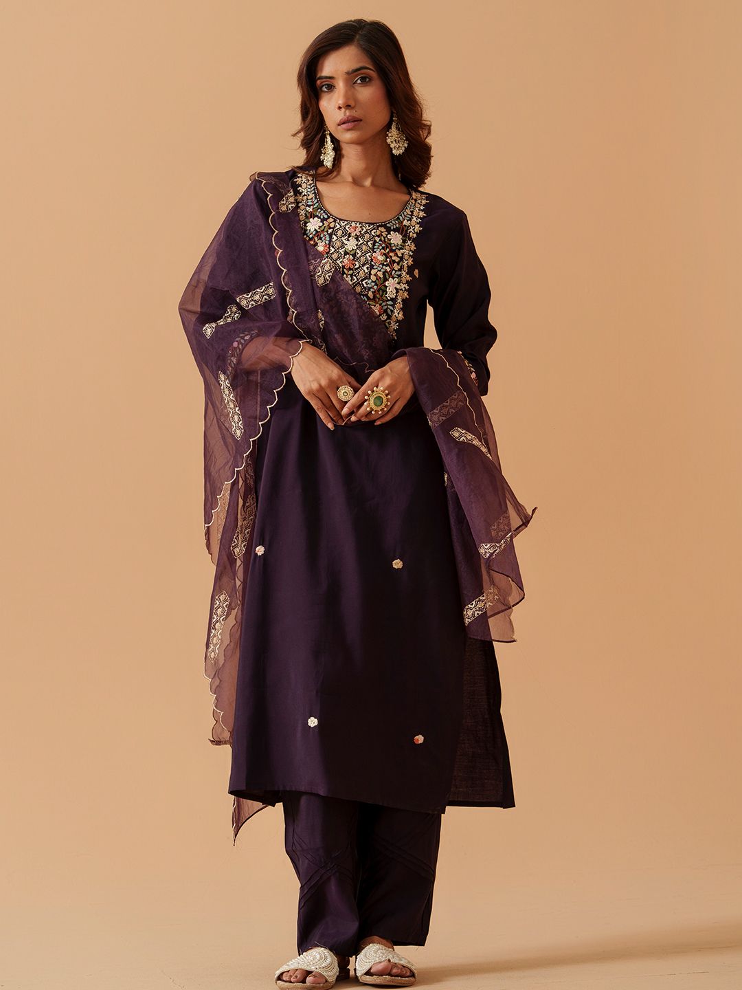 Dhiyona PD Women Round Neck Embroidered Kurta With Trousers & Dupatta