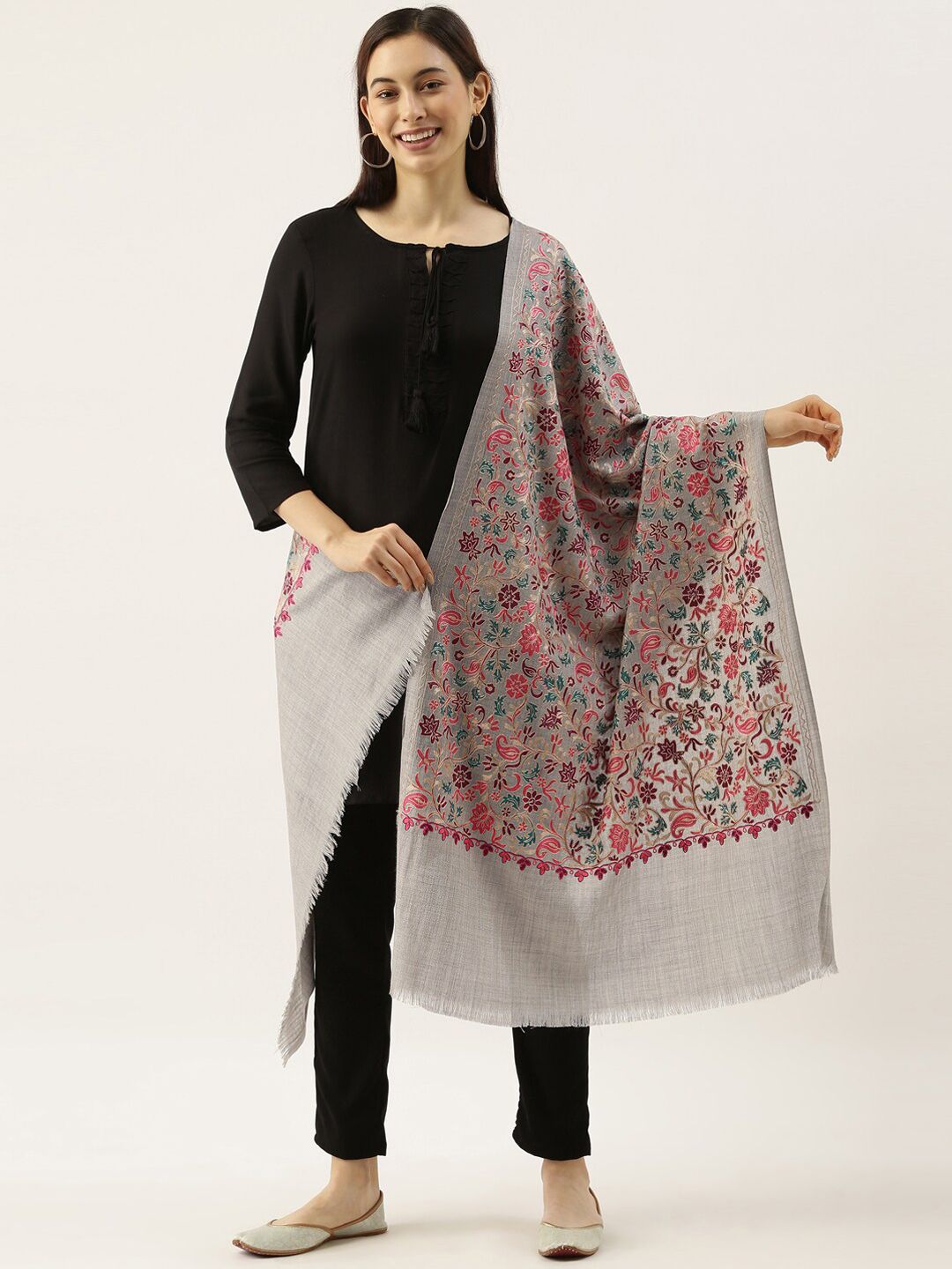 Dhiyona PA Women Grey & Green Embroidered Pure Wool Shawl