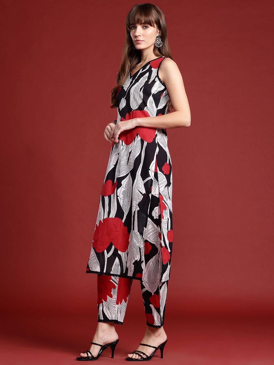 Dhiyona IE Floral Printed Lace Detailed Pure Cotton Kurta with Trousers