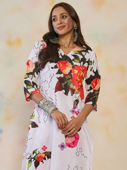 Women Floral Printed Regular Kurta with Trousers