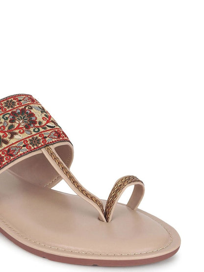 Dhiyona AK Women Embroidered One Toe Flats