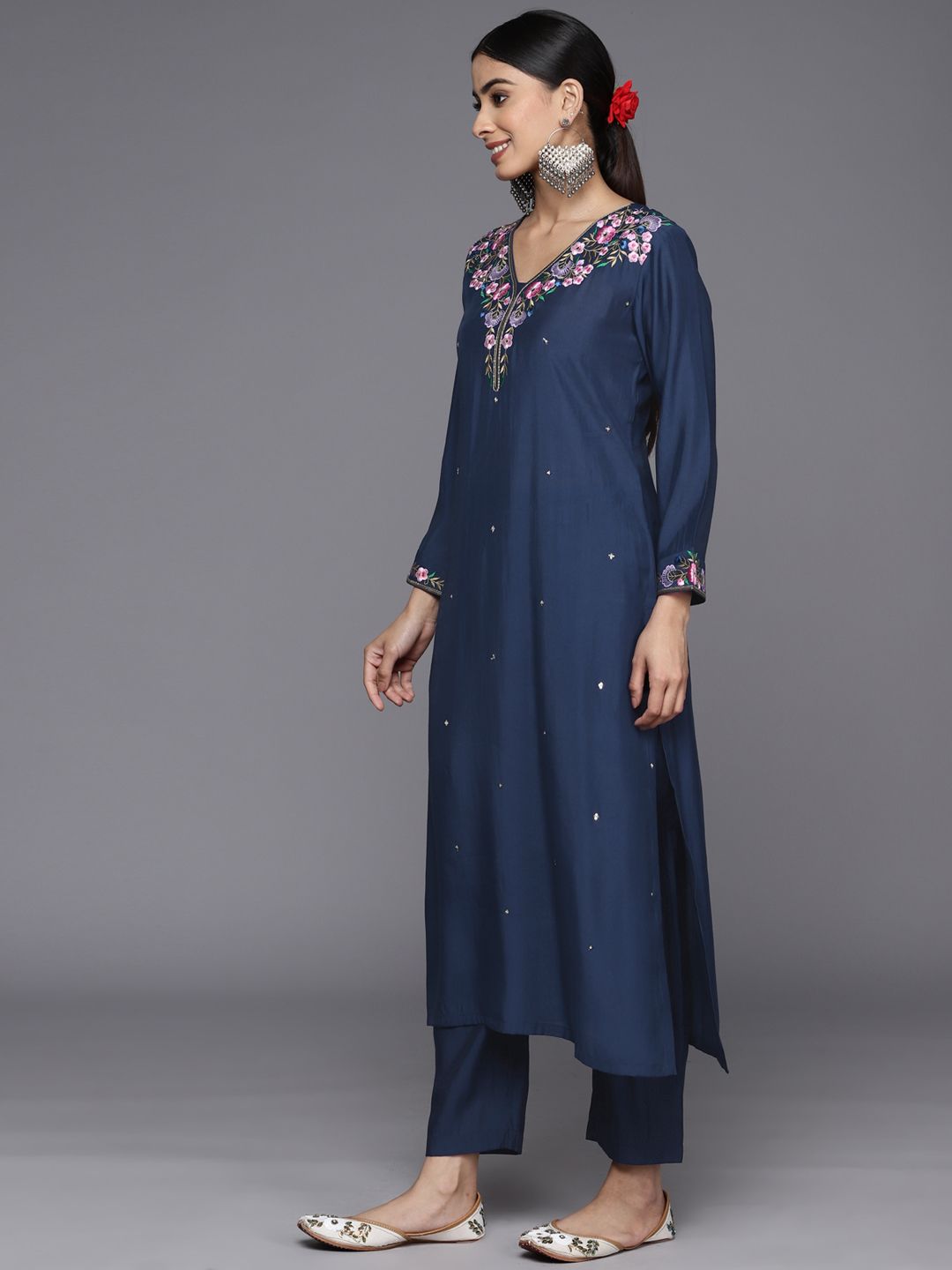 Dhiyona VA Women'sFloral Yoke Design Regular Sequinned Kurta with Trousers & With Dupatta