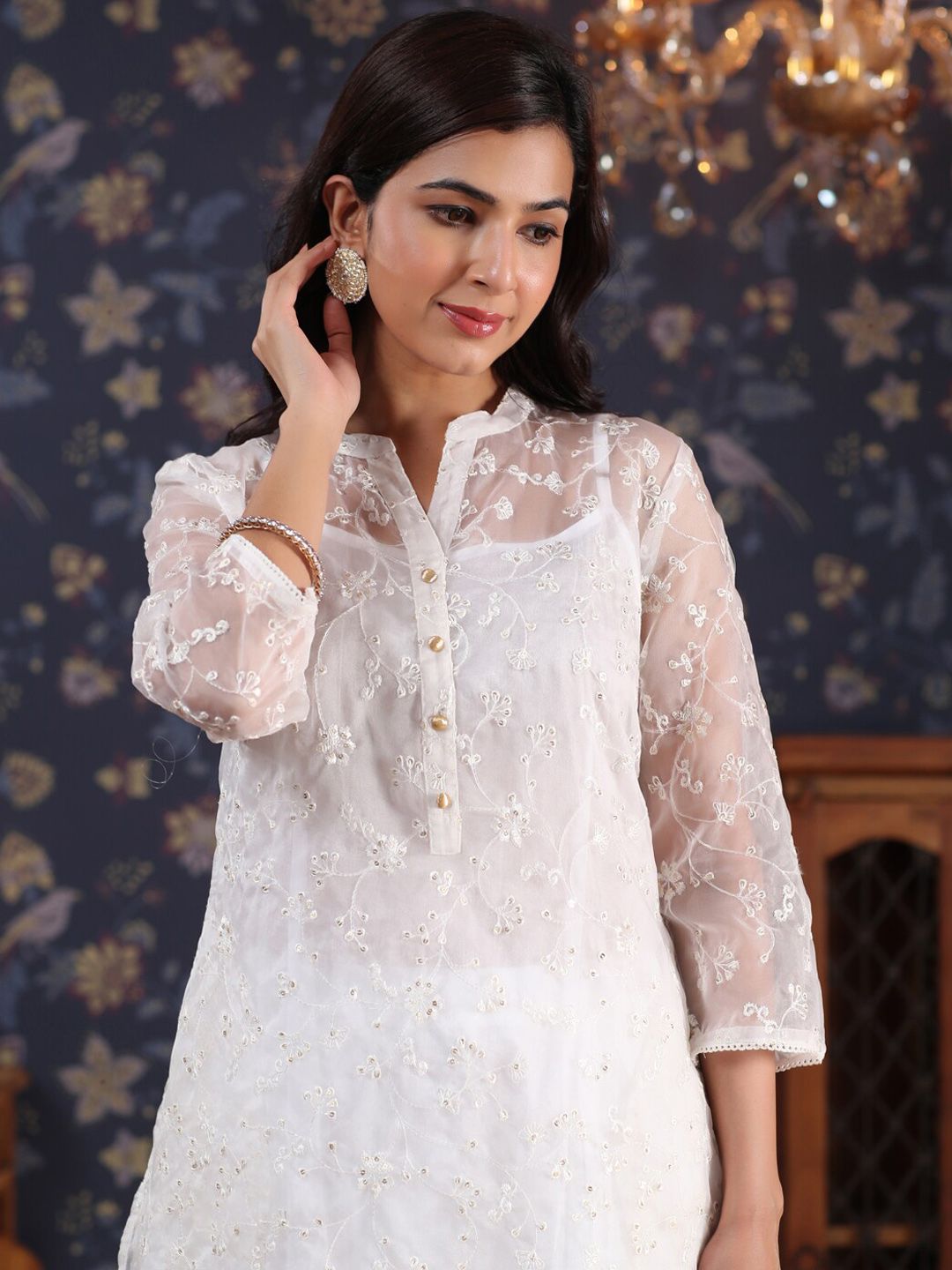 Dhiyona PD Women Ethnic Motif Embroidered Mandarin Collar Kurta With Palazzos & Slip