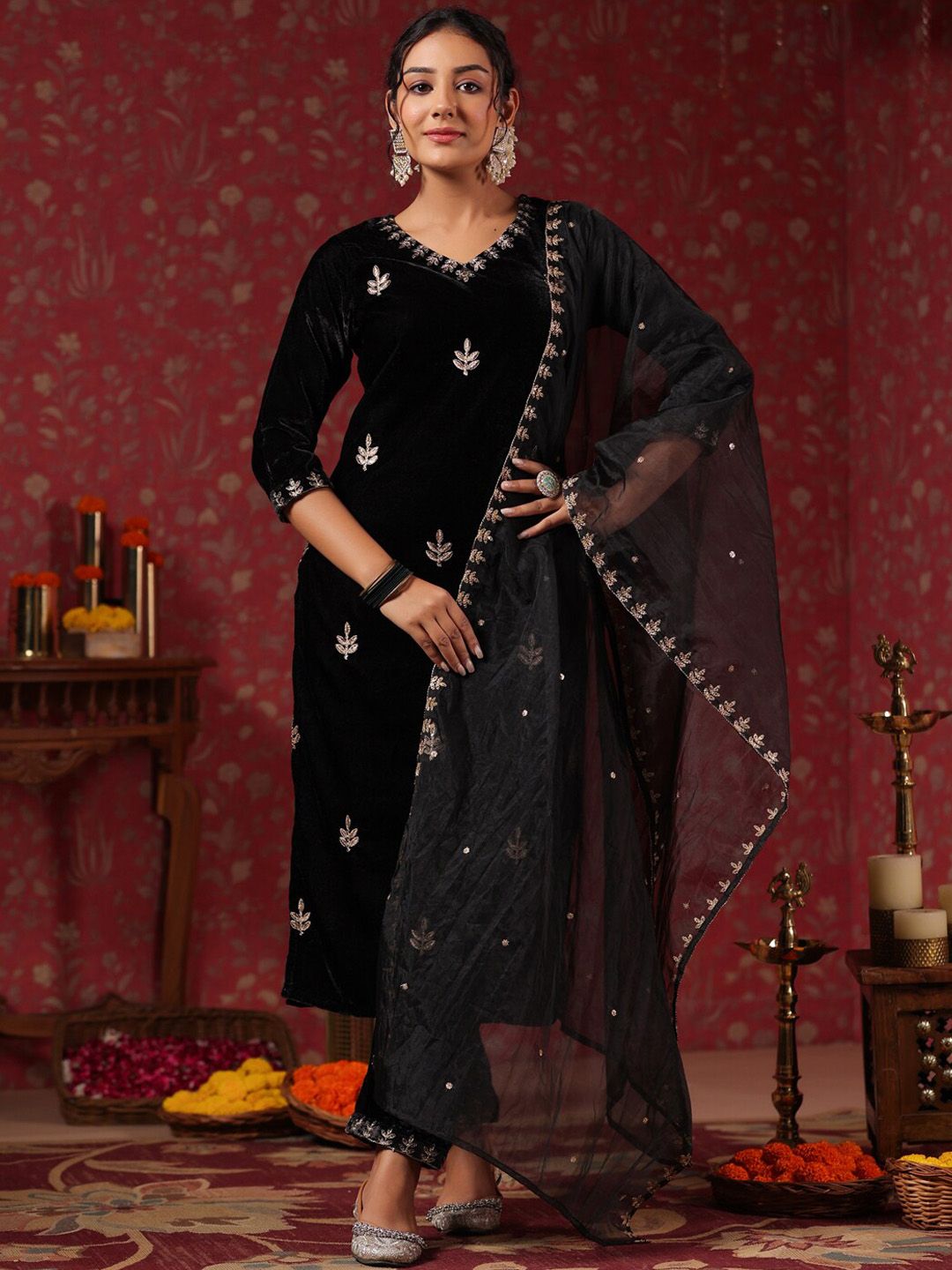 Dhiyona IS Women's Ethnic Motifs Embroidered Thread Work Velvet Kurta & Trousers With Dupatta