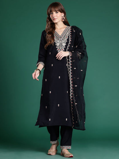 Dhiyona IE Ethnic Motifs Embroidered Sequinned Kurta With Trousers & Dupatta