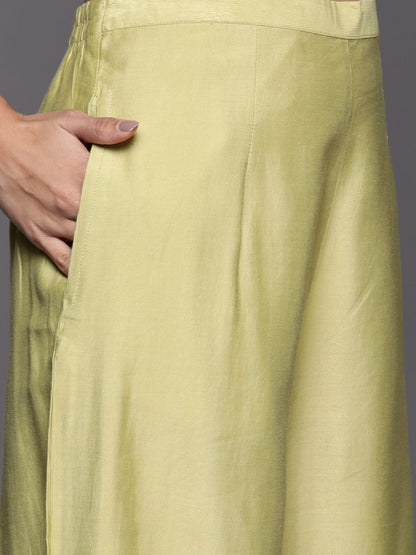 Dhiyona IE Women Green Floral Printed Liva Kurta with Palazzos & With Dupatta