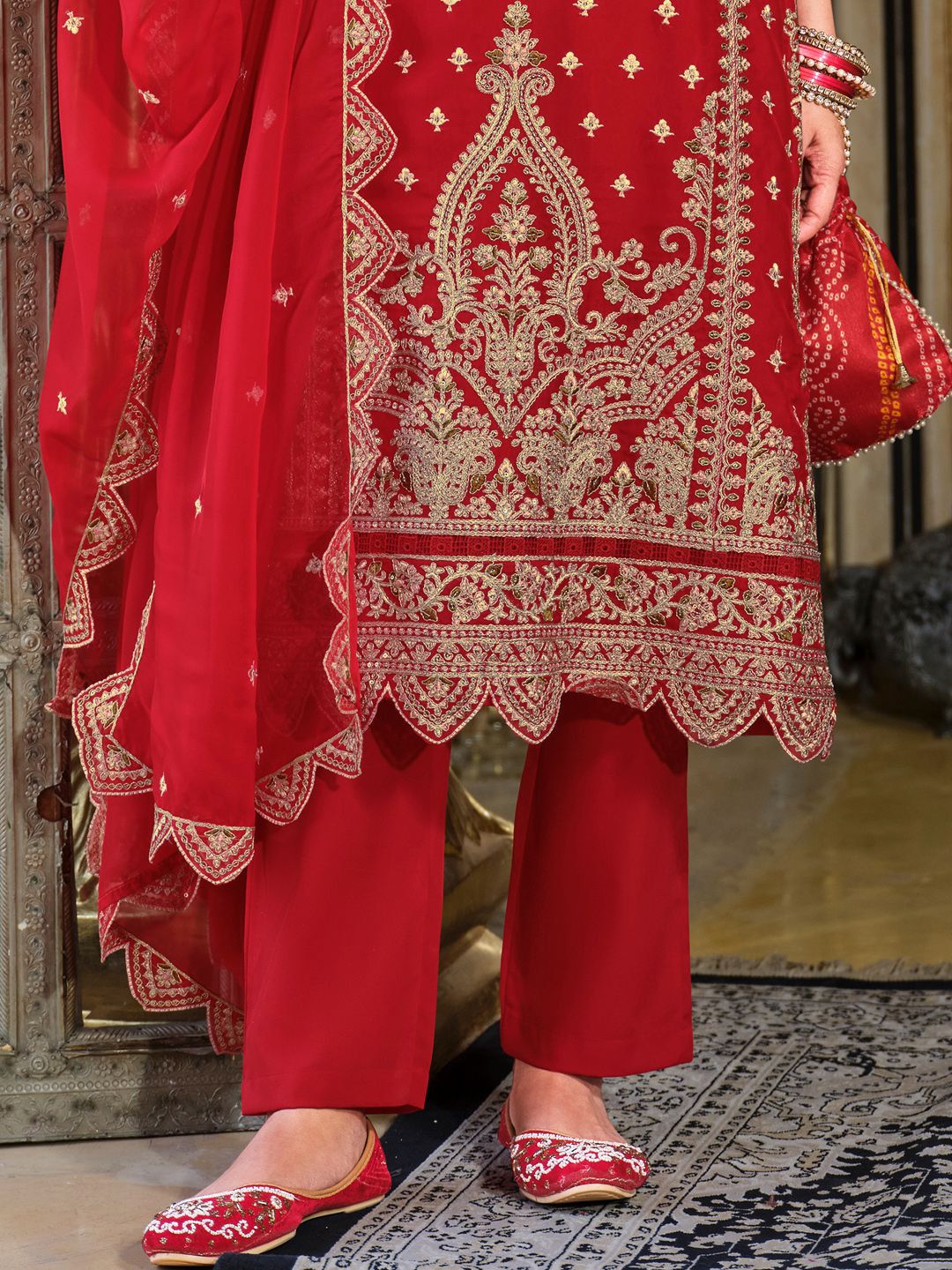 Ethnic Motifs Embroidered Sequinned Kurta with Trousers & Dupatta