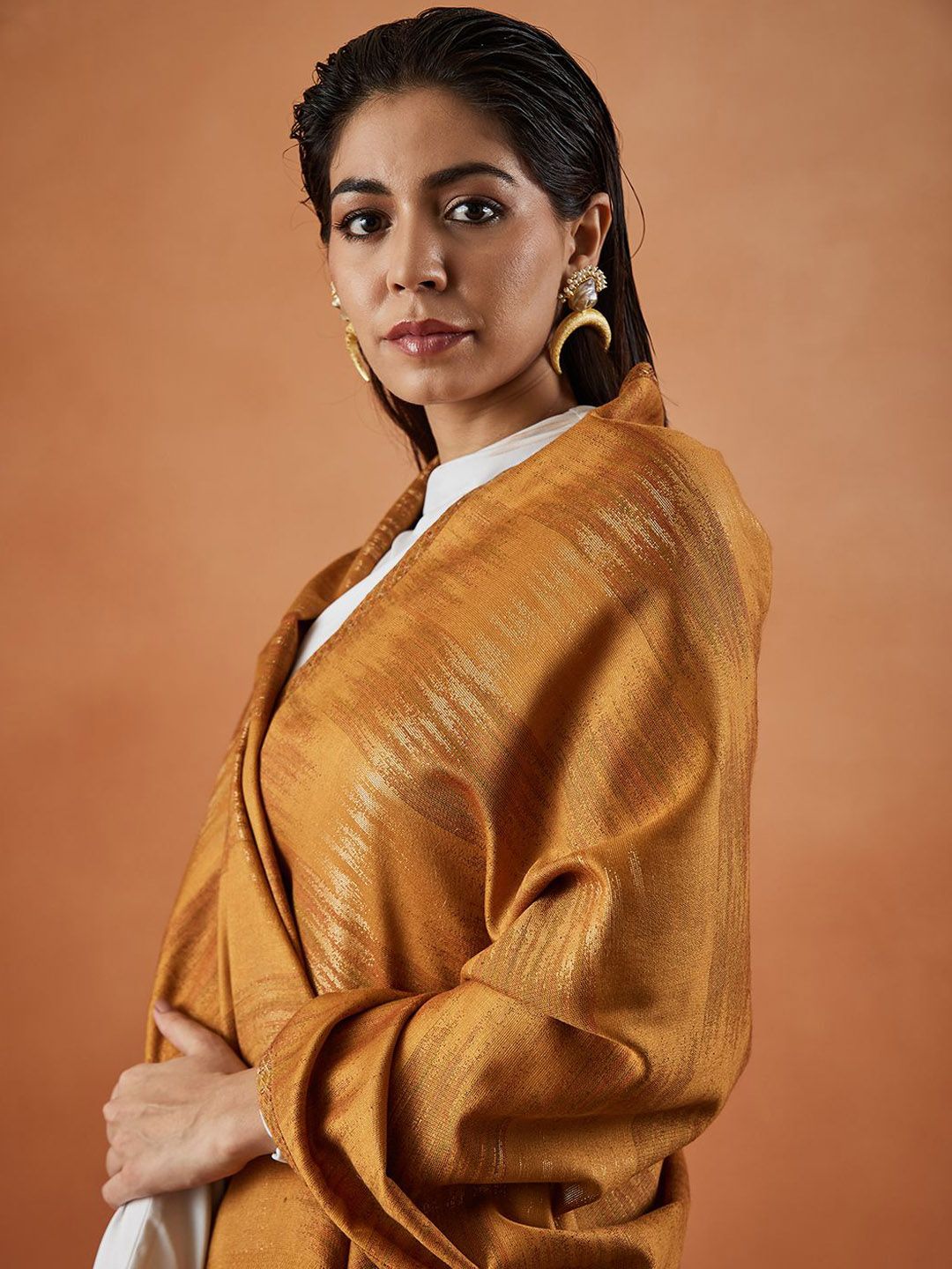 Dhiyona PA Rukhsaar Kaani Abstract Woven Design Shawl