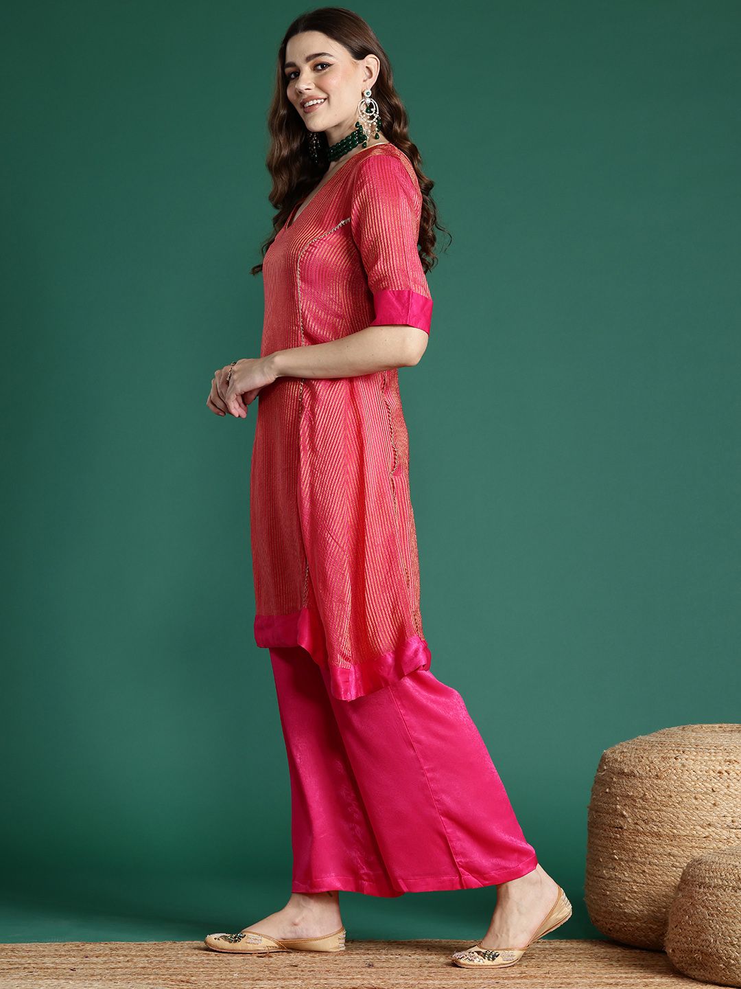 Dhiyona SN Women's Striped Dipped Hem Kurta & Velvet Finish Trousers Set