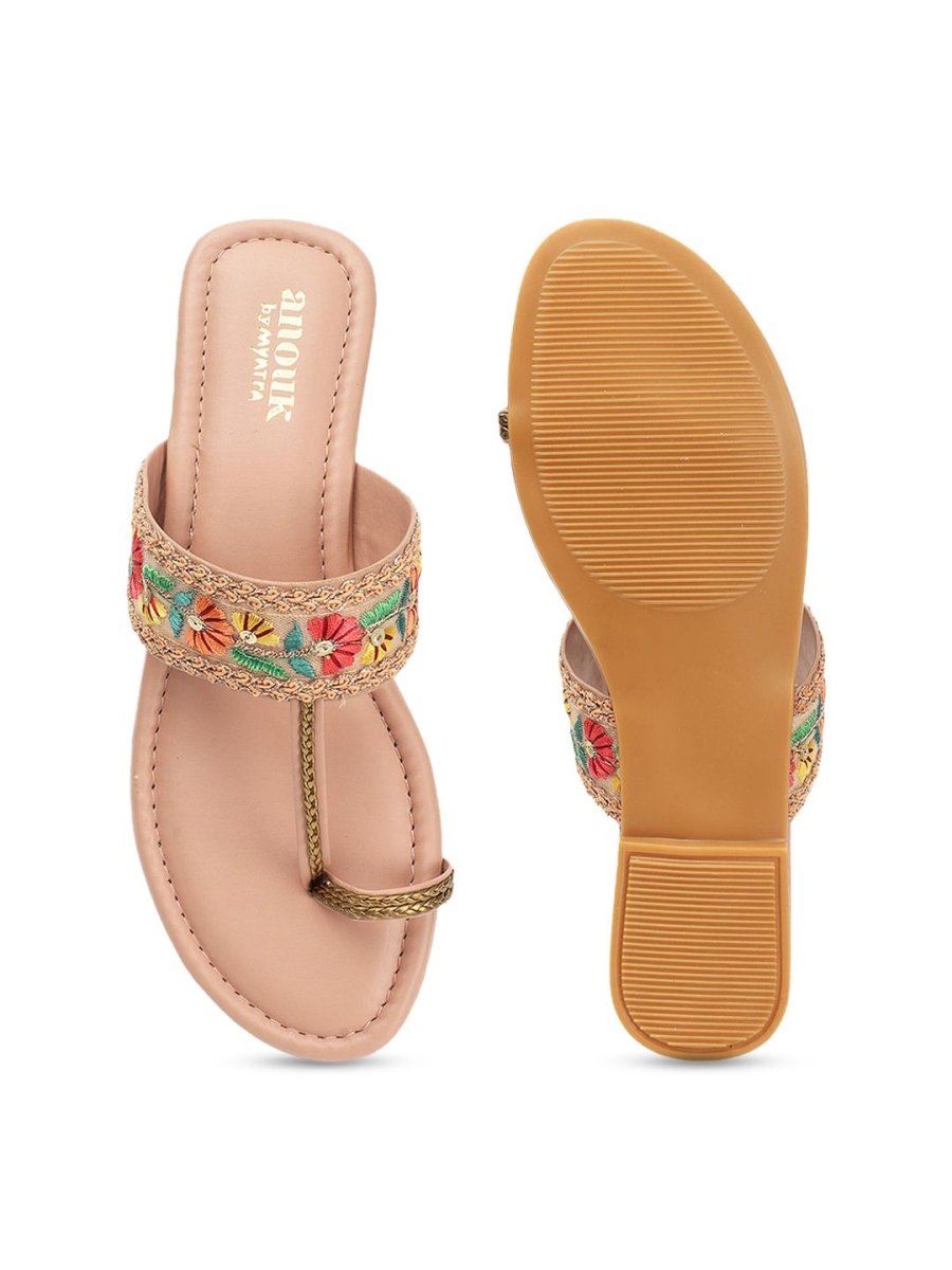 Dhiyona AK Embellished One Toe Flats