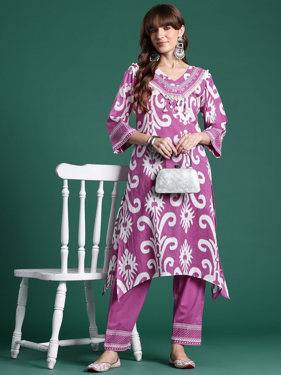 Dhiyona IE Ethnic Motifs Printed Regular Kurta with Trousers