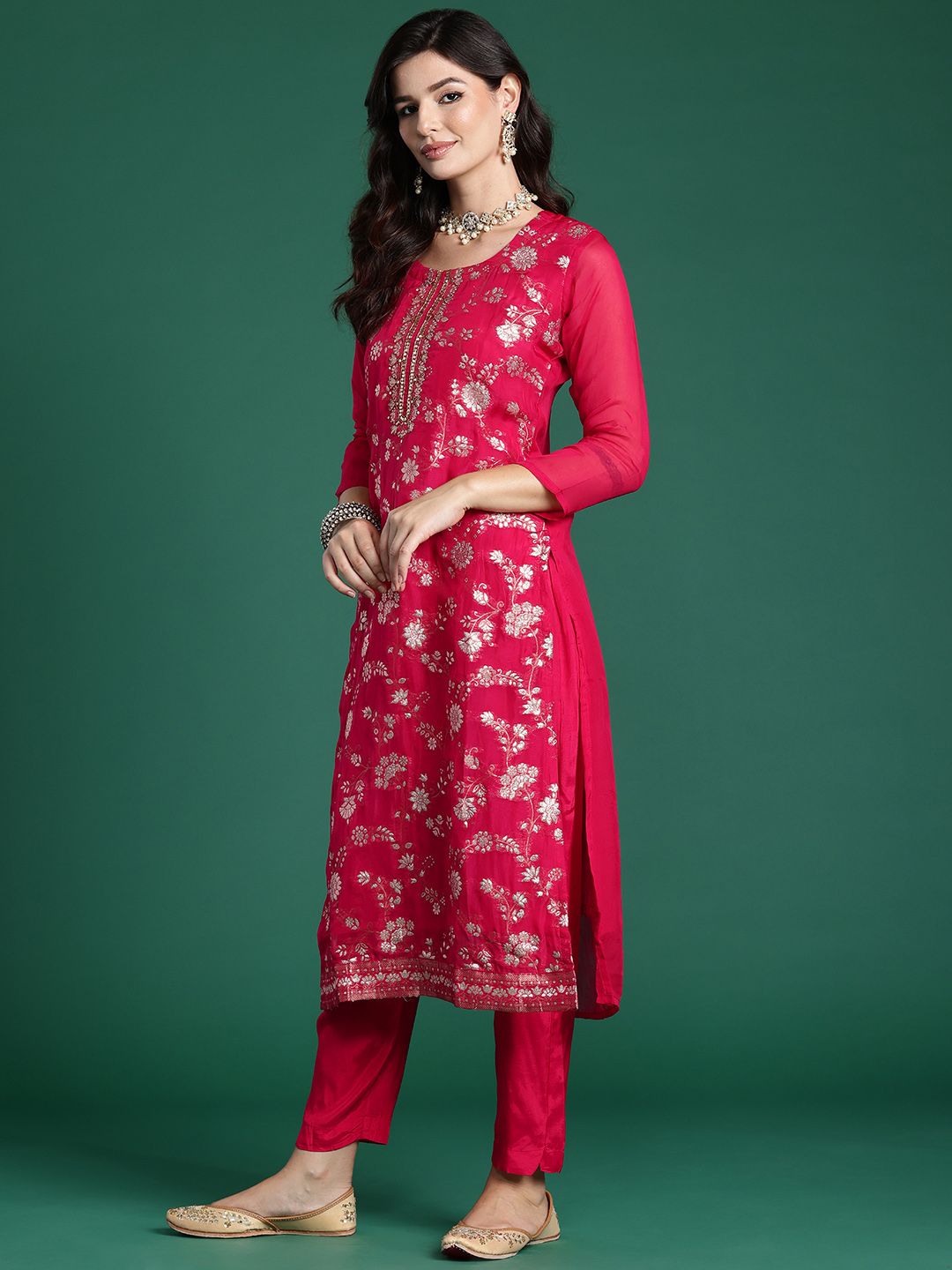 Dhiyona IE Women Floral Embroidered Kurta With Trousers & Dupatta