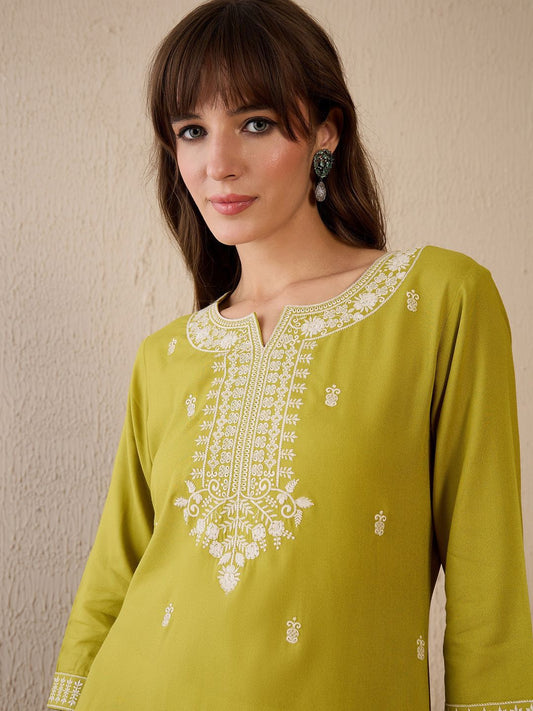 Dhiyona IE Women Ethnic Motifs Embroidered Thread Work Kurta